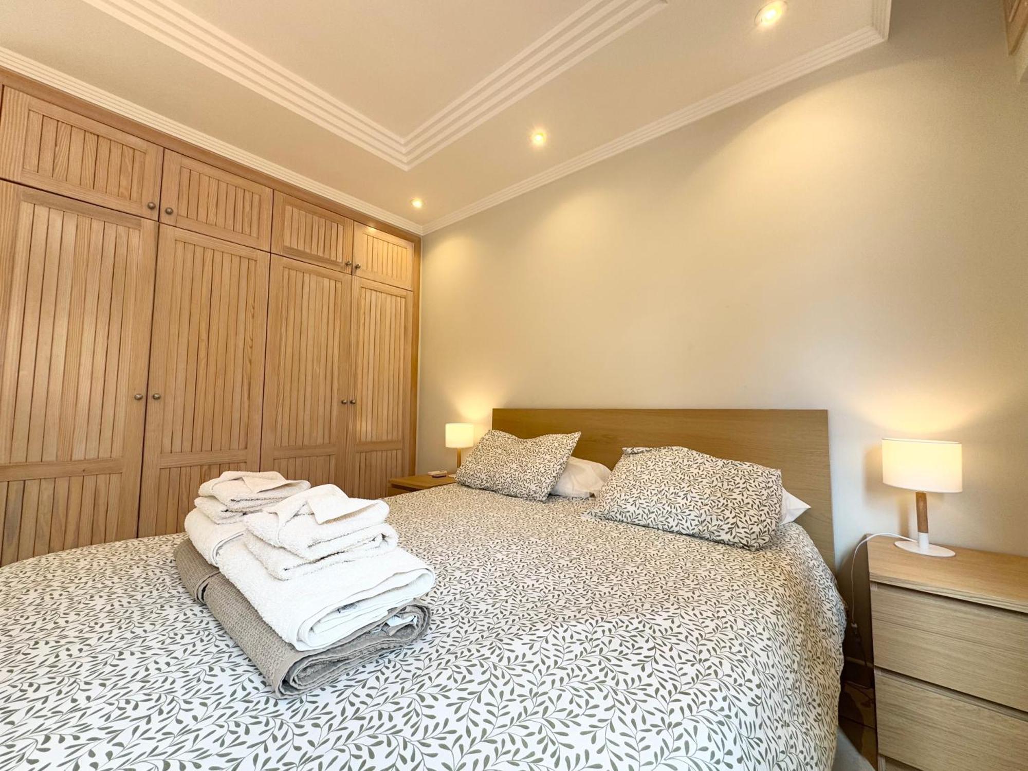 Villa Amorio A Spacious Modern Getaway With A Private Heated Pool & Sea Views Costa Adeje Dış mekan fotoğraf